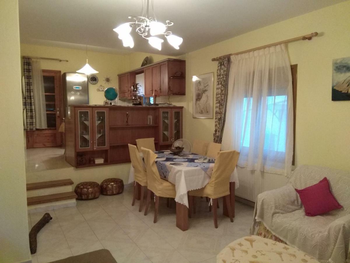 Family Seaside House In Mouries Villa Paralia Dionysiou Ngoại thất bức ảnh