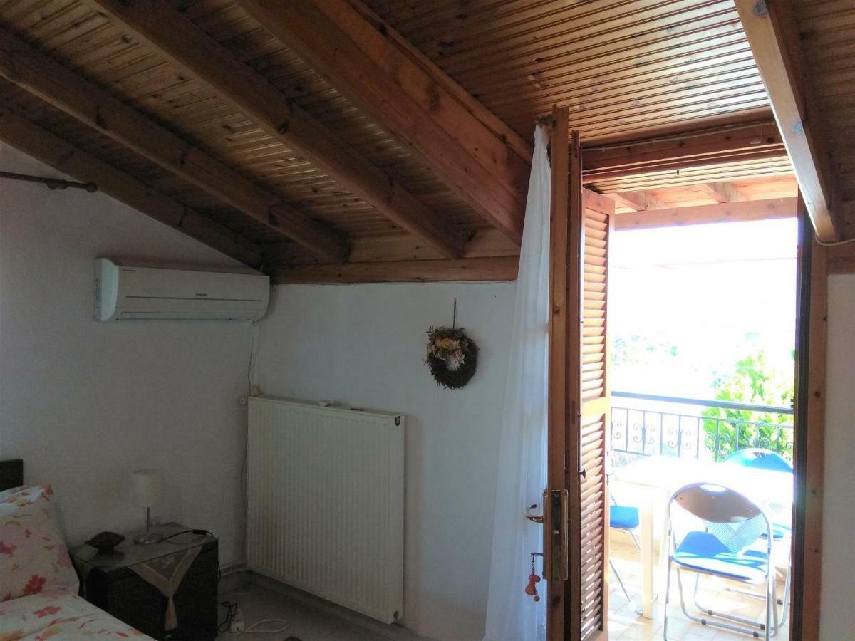 Family Seaside House In Mouries Villa Paralia Dionysiou Ngoại thất bức ảnh