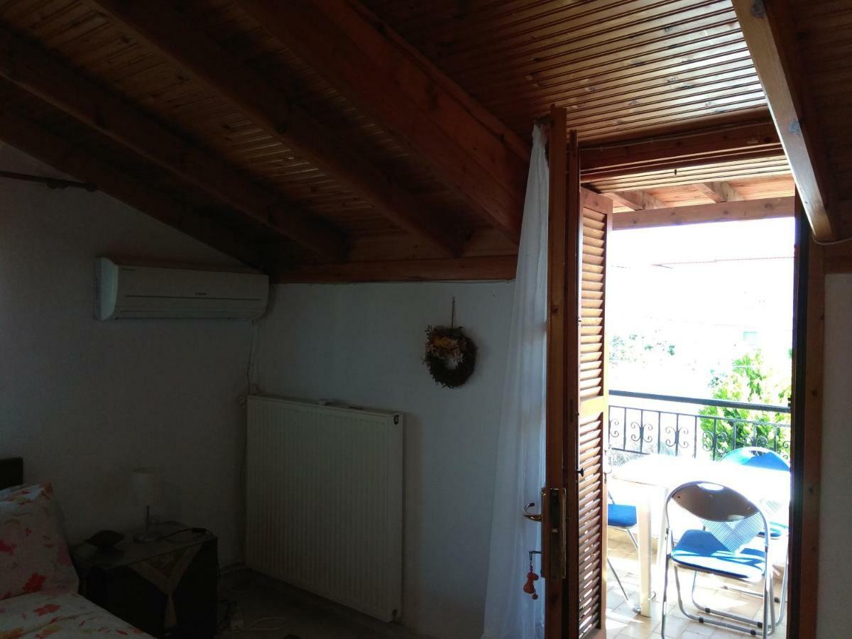 Family Seaside House In Mouries Villa Paralia Dionysiou Ngoại thất bức ảnh